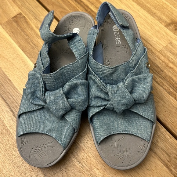 BZEES ⭐️ Daisy sandals - Picture 2 of 6